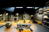 Moxy London Heathrow Airport - Gym