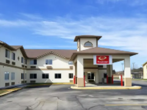 伊可洛吉酒店 尼德姆酒店