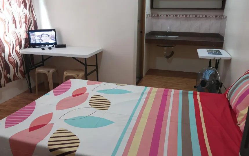 Budget Studio Unit in Makati