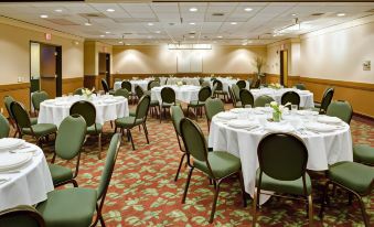 Best Western Plus Oak Harbor Hotel  Conference Center