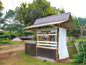 OYO Homes 90914 Eco Tourism Desa Cipada Bukit Senyum Homestay Syariah