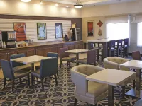La Quinta Inn & Suites by Wyndham Brownwood
