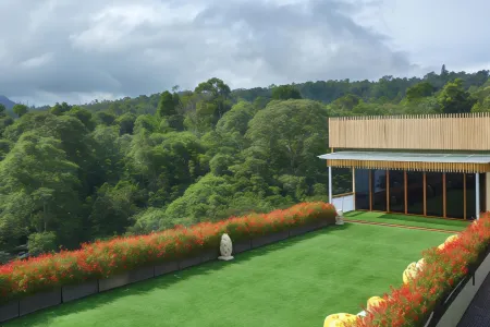 Giriwood Hotel & Villa