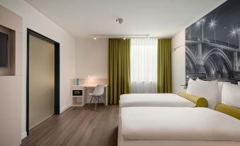 Super 8 by Wyndham Koblenz