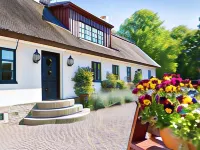 Husargårdens Bed & Breakfast Hotels near Sjöbo Hundpark