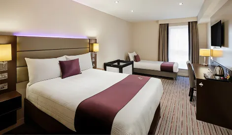 Premier Inn Edinburgh City Centre (Lauriston Place)