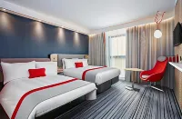 Holiday Inn Express Wiesbaden Hotels near Jack Wolfskin Store