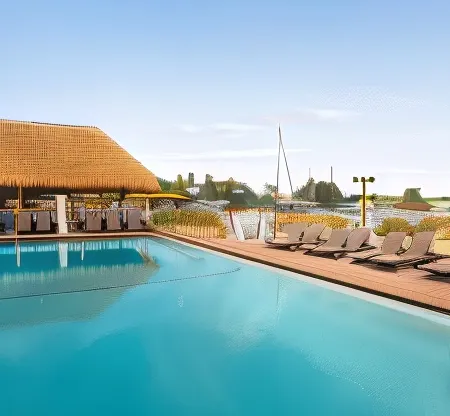Ramada by Wyndham Sarasota Waterfront