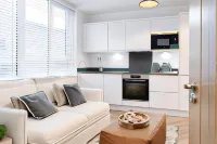 Royal House Luxury Apartments - Chester