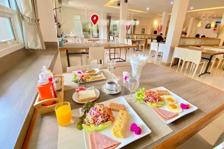 Cabbages and Condoms Inn Отели рядом с достопримечательностью «Mea Fah Luang University»