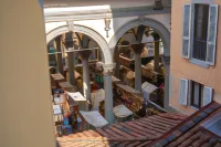 Residenza Degli Speziali Hotels near Palazzo Vecchio