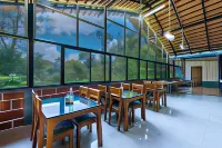 Treebo River View Resort Отели в г. Канданаколли