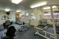 Frontier Suites Hotel in Juneau - Gym