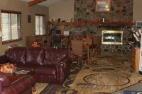 Boarders Inn and Suites by Cobblestone Hotels - Ripon Hotels in Green Lake