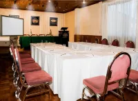 Americana Hotel