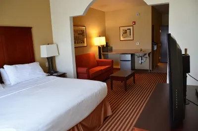 Holiday Inn Express & Suites Amarillo South Hotels in Amarillo