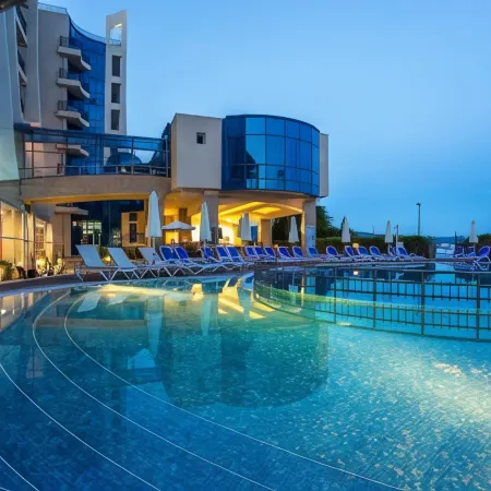 Blue Pearl Hotel