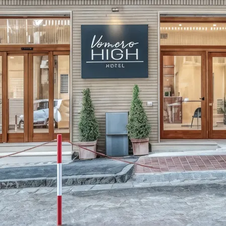 Vomero High Hotel Отели рядом с достопримечательностью «Станция метро Frullone»