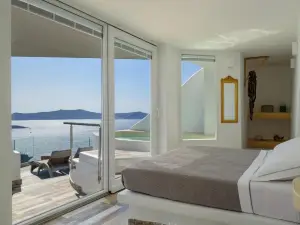 Fira Deep Blue Suites