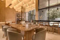 ZENTRUM Stay & Residences by AVA