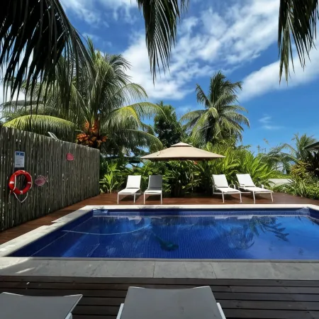 Castaway Lodge