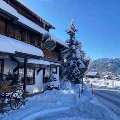 Hotel Alpenrose mit Gourmet-Restaurant Azalée Hotel Exterior