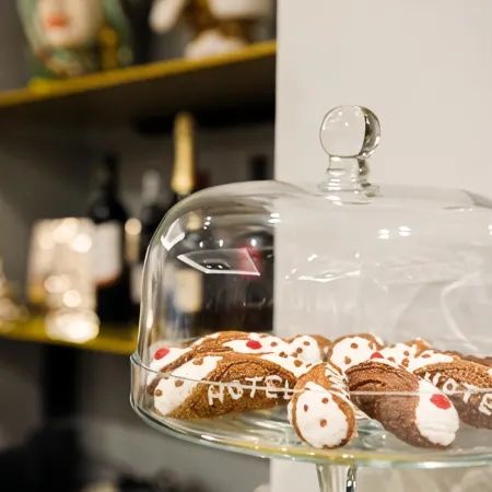 Alma Hotel