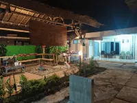 Robiu Homestay Hotel di Tukangkayu
