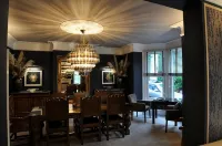 Tir y Coed Country House