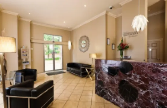 Majestic Old Lion Apartments Hotels in Walkerville