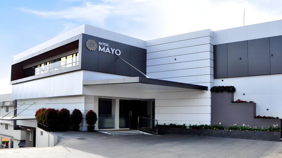 Hotel Mayo