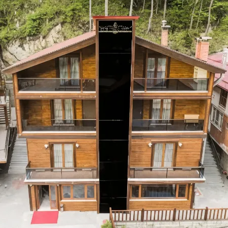 Elif Inan Hotel