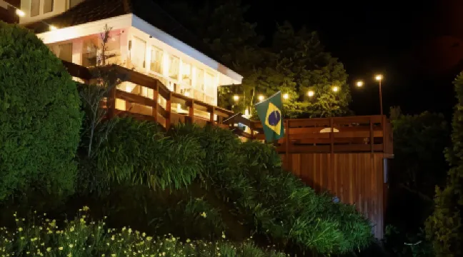 科利納斯城堡旅館