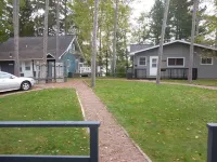 Duxbury - Cozy Cottage on Lake Minocqua Hotels in Minocqua
