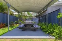 Tin Can Bay's Sleepy Lagoon Motel Hotels in Rainbow Beach
