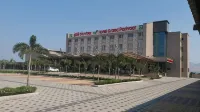 호텔 그랜드 파리바르 테이크고티 호텔