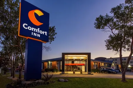 Comfort Inn Airport Отели в г. Виннипег