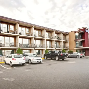 Travelodge by Wyndham Nanaimo