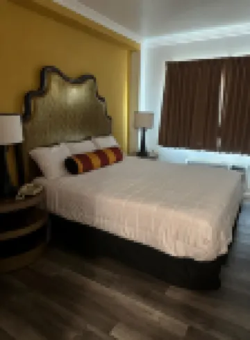 Howard Johnson by Wyndham Bakersfield Hotels in Kern County