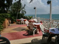 Hotel Jardin Savana Dakar - พร้อมอาหารเช้า