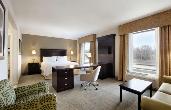 莫沃歡朋套房酒店