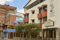 Hotel Villa Lafayette Hotel in zona Pontifical Catholic University of Ecuador