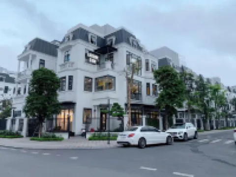 Merci Vinhomes Imperia Hai Phong Doosan Vina Haiphong company周辺のホテル