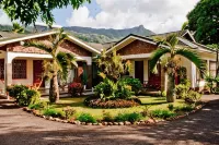 Villa de Roses Hotels near Beau Vallon Beach