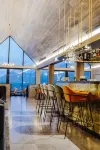 Kamana Lakehouse - bar