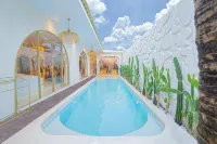 La Dorada by Bohemian Jogja Villas -  Casas de vacaciones