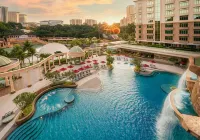 The Villas at Sunway Resort Hotel - Rooftop Pools