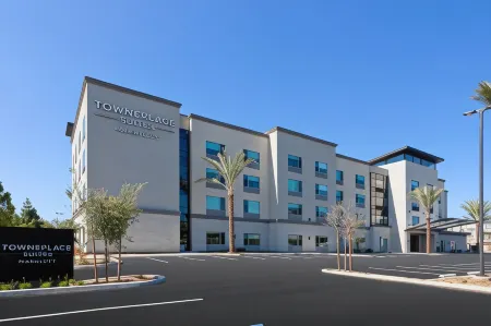 TownePlace Suites San Diego Central Отели рядом с достопримечательностью «Департмент оф Электрикал энд Компьютер Инжиниринг»