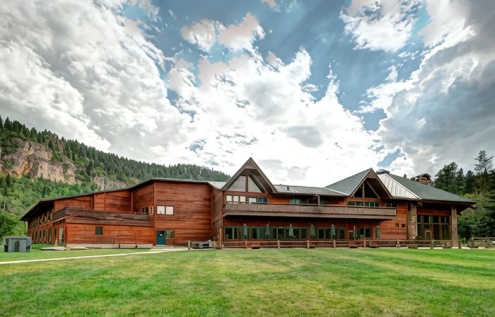 Spearfish Canyon Lodge