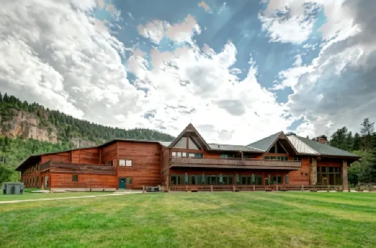Spearfish Canyon Lodge Hotel a 